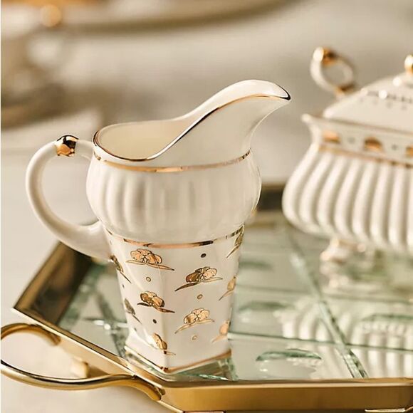 ❤️ The Met Collection Creamer Vessel - Collectible Collaboration with Anthro - Picture 1 of 7
